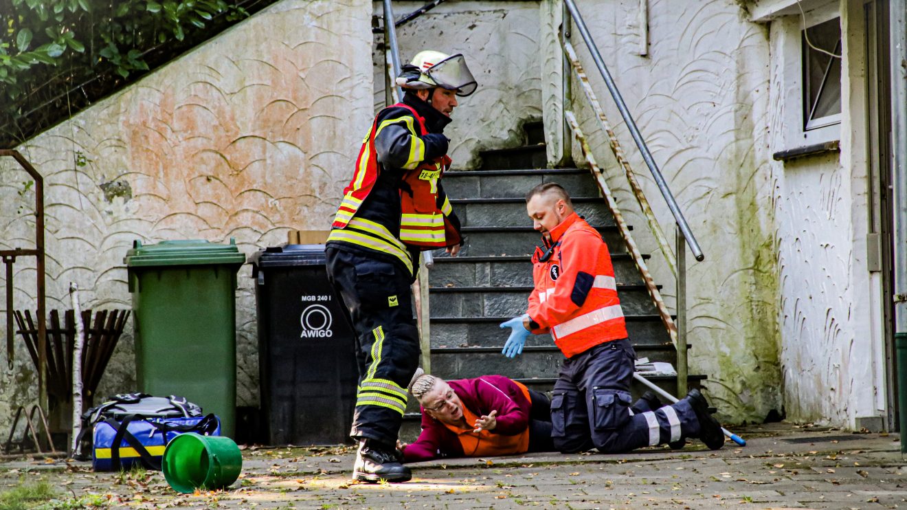 Einblicke in die gemeinsame Großübung der Feuerwehren Wallenhorst und Rulle sowie des DRK Wallenhorst. Foto: Marc Dallmöller