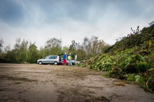 Grünschnitt kann kostenlos auf den Grünsammelplätzen der AWIGO entsorgt werden. Foto: AWIGO GmbH / A.W.Sobott