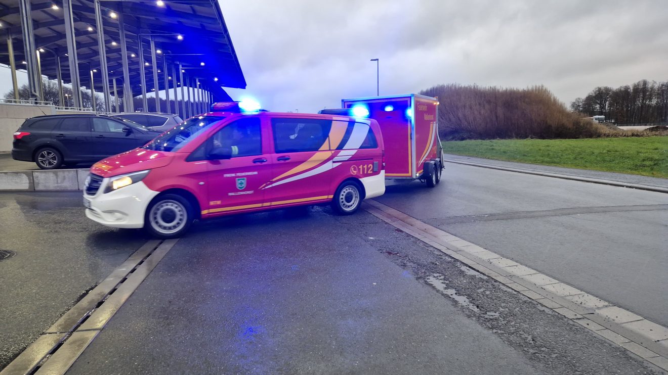 Einsatz bei Awigo in Wallenhorst für Feuerwehr und Rettungsdienst am Montagnachmittag. Foto: Marc Dallmöller