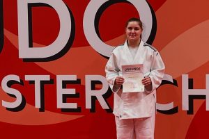 Hannah Diekmann von Blau-Weiss Hollage kehrt von den Deutschen Judo Einzel Meisterschaften der u18 erfolgreich aus Leipzig zurück. Foto: Blau-Weiss Hollage